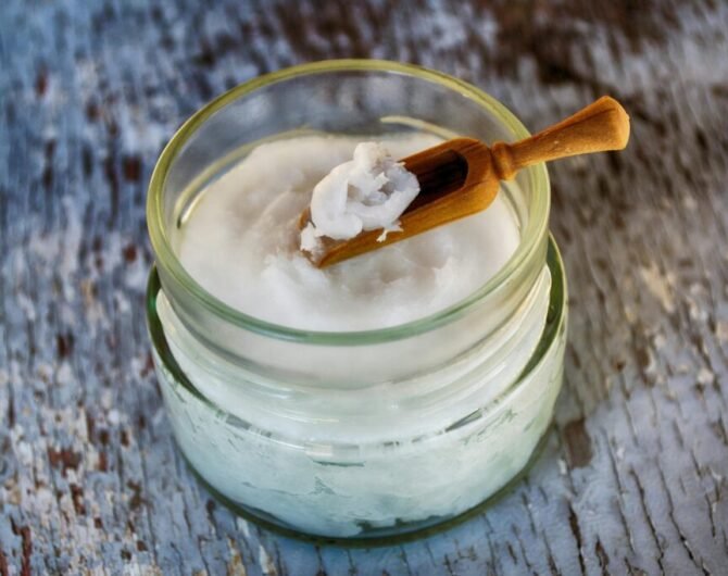 Kokosöl im Glas
